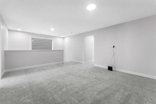 107 Versant View Sw, Calgary, AB 