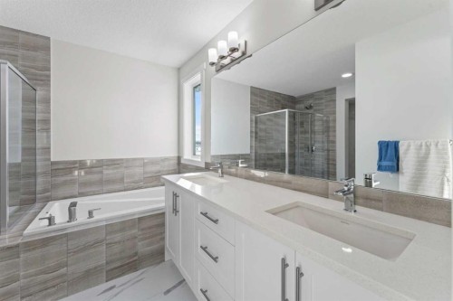 107 Versant View Sw, Calgary, AB 