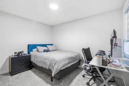 107 Versant View Sw, Calgary, AB 