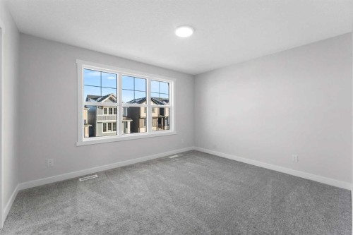 107 Versant View Sw, Calgary, AB 