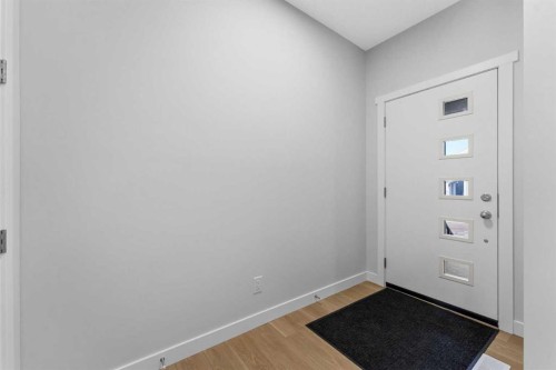 107 Versant View Sw, Calgary, AB 