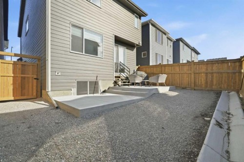 107 Versant View Sw, Calgary, AB 