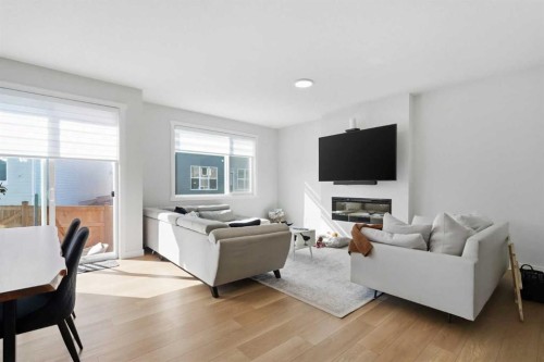 107 Versant View Sw, Calgary, AB 