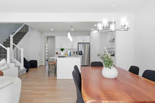 107 Versant View Sw, Calgary, AB 