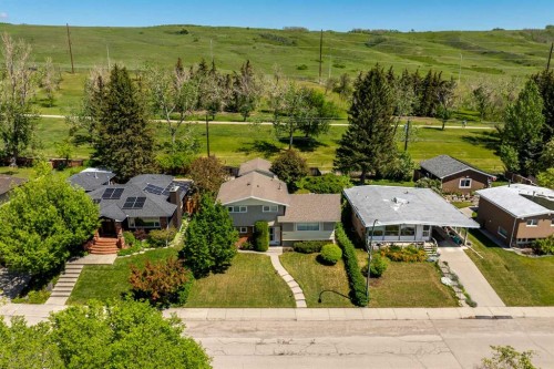 2960 Conrad Drive Nw, Calgary, AB 