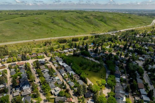 2960 Conrad Drive Nw, Calgary, AB 