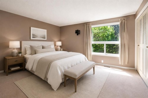 31-5625 Silverdale Drive Nw, Calgary, AB - Indoor Photo Showing Bedroom