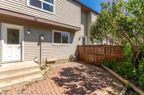 31-5625 Silverdale Drive Nw, Calgary, AB - Outdoor