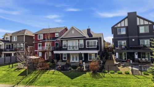 9 Kingsbridge Place SE Airdrie, AB T4A 0S4
