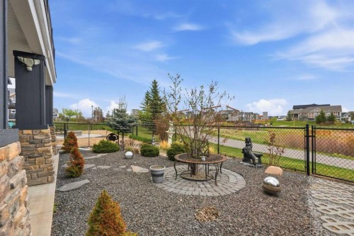 9 Kingsbridge Place Se, Airdrie, AB - Outdoor