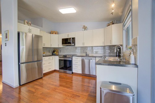 11B Westlynn Drive, Claresholm, AB 