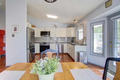 11B Westlynn Drive, Claresholm, AB 