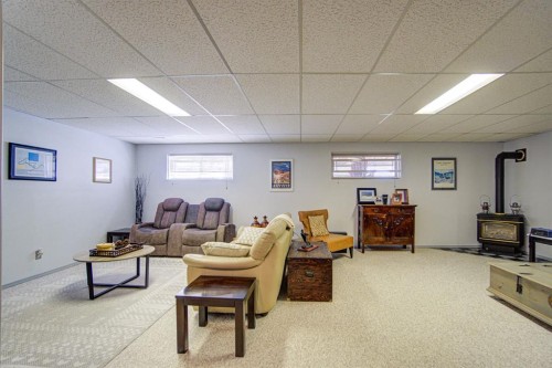 11B Westlynn Drive, Claresholm, AB 