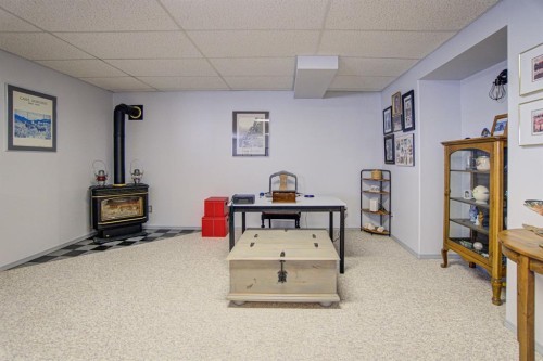 11B Westlynn Drive, Claresholm, AB 