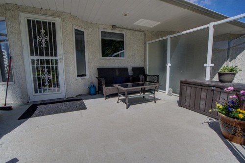 11B Westlynn Drive, Claresholm, AB 