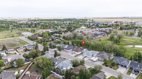 11B Westlynn Drive, Claresholm, AB 