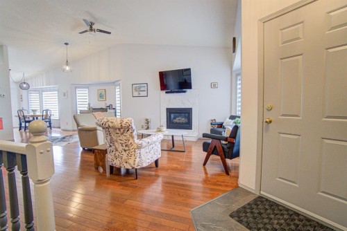 11B Westlynn Drive, Claresholm, AB 