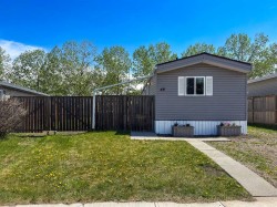 48 Spring Dale Circle SEAirdrie, AB T4A 1P2