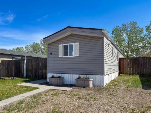 48 Spring Dale Circle Se, Airdrie, AB 
