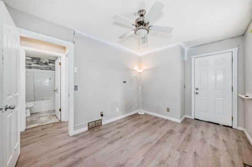 137 Erin Meadow Bay Se, Calgary, AB 