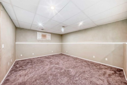 137 Erin Meadow Bay Se, Calgary, AB 