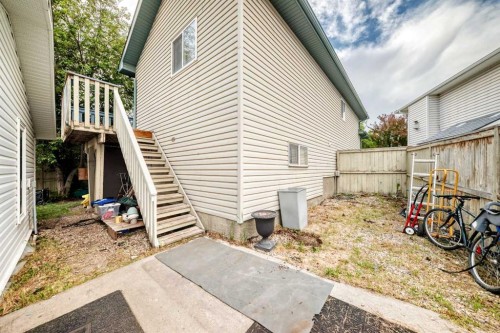 137 Erin Meadow Bay Se, Calgary, AB 