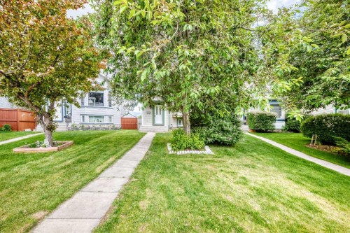 137 Erin Meadow Bay Se, Calgary, AB 