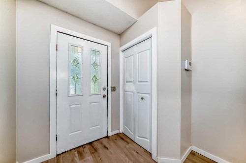 137 Erin Meadow Bay Se, Calgary, AB 