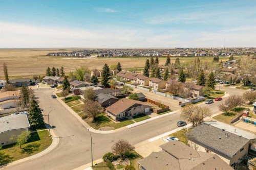 10 Trent Road West, Lethbridge, AB - Outdoor With View