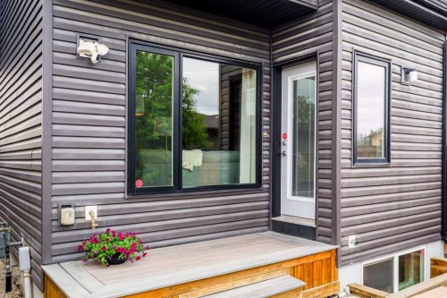 4660 82 Street Nw, Calgary, AB - Outdoor