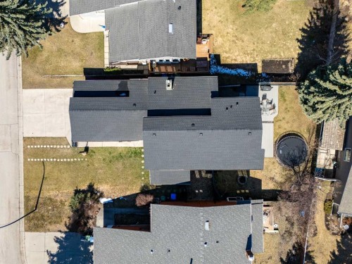 2608 Deer Side Drive Se, Calgary, AB - Outdoor