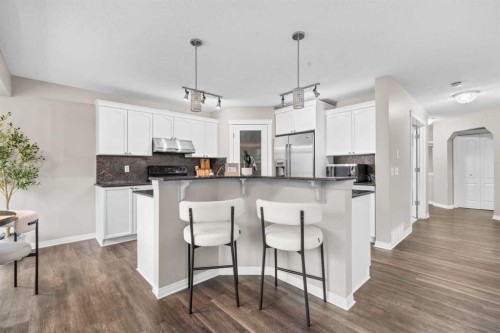 2455 Kingsland View Se, Airdrie, AB 