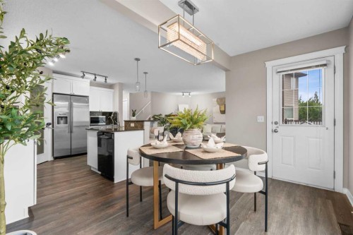 2455 Kingsland View Se, Airdrie, AB 