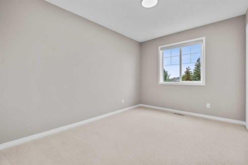 2455 Kingsland View Se, Airdrie, AB 