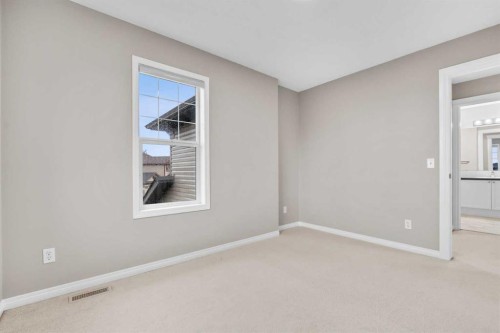 2455 Kingsland View Se, Airdrie, AB 
