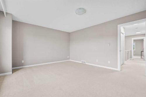 2455 Kingsland View Se, Airdrie, AB 
