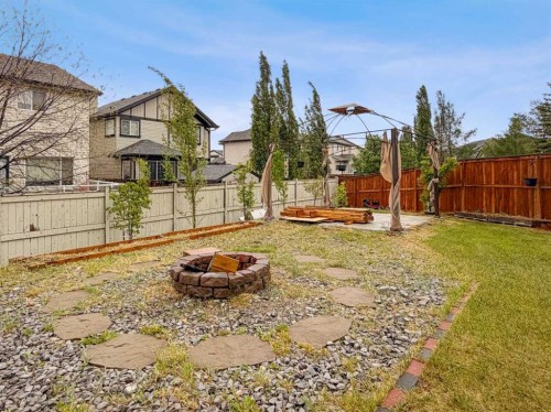 2455 Kingsland View Se, Airdrie, AB 