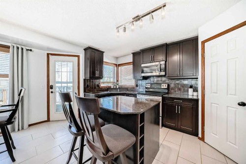 263 Coral Keys Drive Ne, Calgary, AB - Indoor