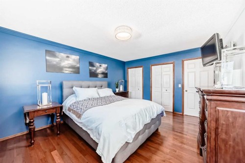 263 Coral Keys Drive Ne, Calgary, AB - Indoor Photo Showing Bedroom