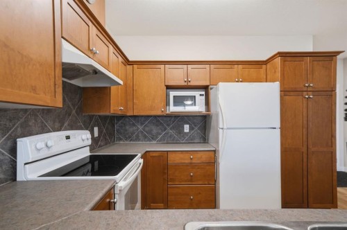 905-720 Willowbrook Road Nw, Airdrie, AB 