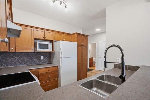 905-720 Willowbrook Road Nw, Airdrie, AB 