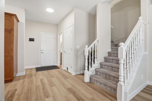 905-720 Willowbrook Road Nw, Airdrie, AB 