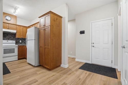 905-720 Willowbrook Road Nw, Airdrie, AB 