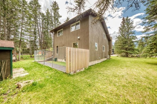 2 Wolf Close, Rural Rocky View County, AB - Outdoor