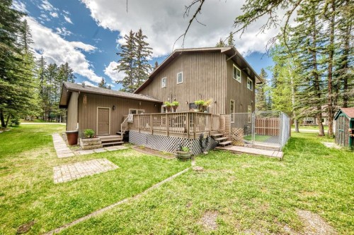 2 Wolf Close, Rural Rocky View County, AB - Outdoor