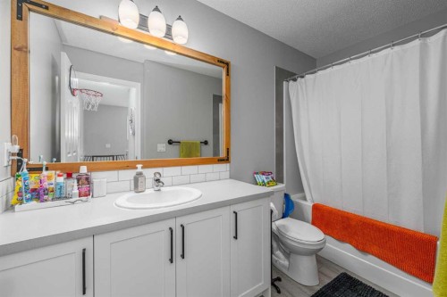 401 Hillcrest Road Sw, Airdrie, AB 