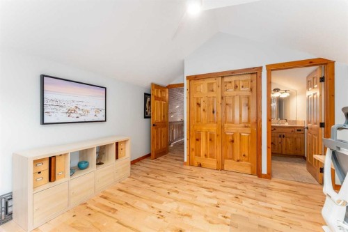 183 Hubman Landing, Canmore, AB 