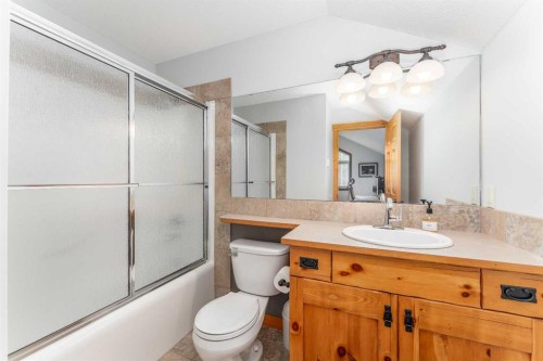 183 Hubman Landing, Canmore, AB 