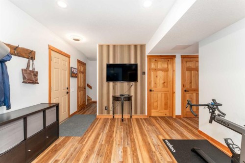 183 Hubman Landing, Canmore, AB 
