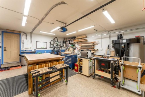 183 Hubman Landing, Canmore, AB 